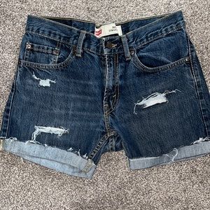 LEVIS 505 Distressed Shorts